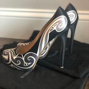 Nicholas Kirkwood satin pumps